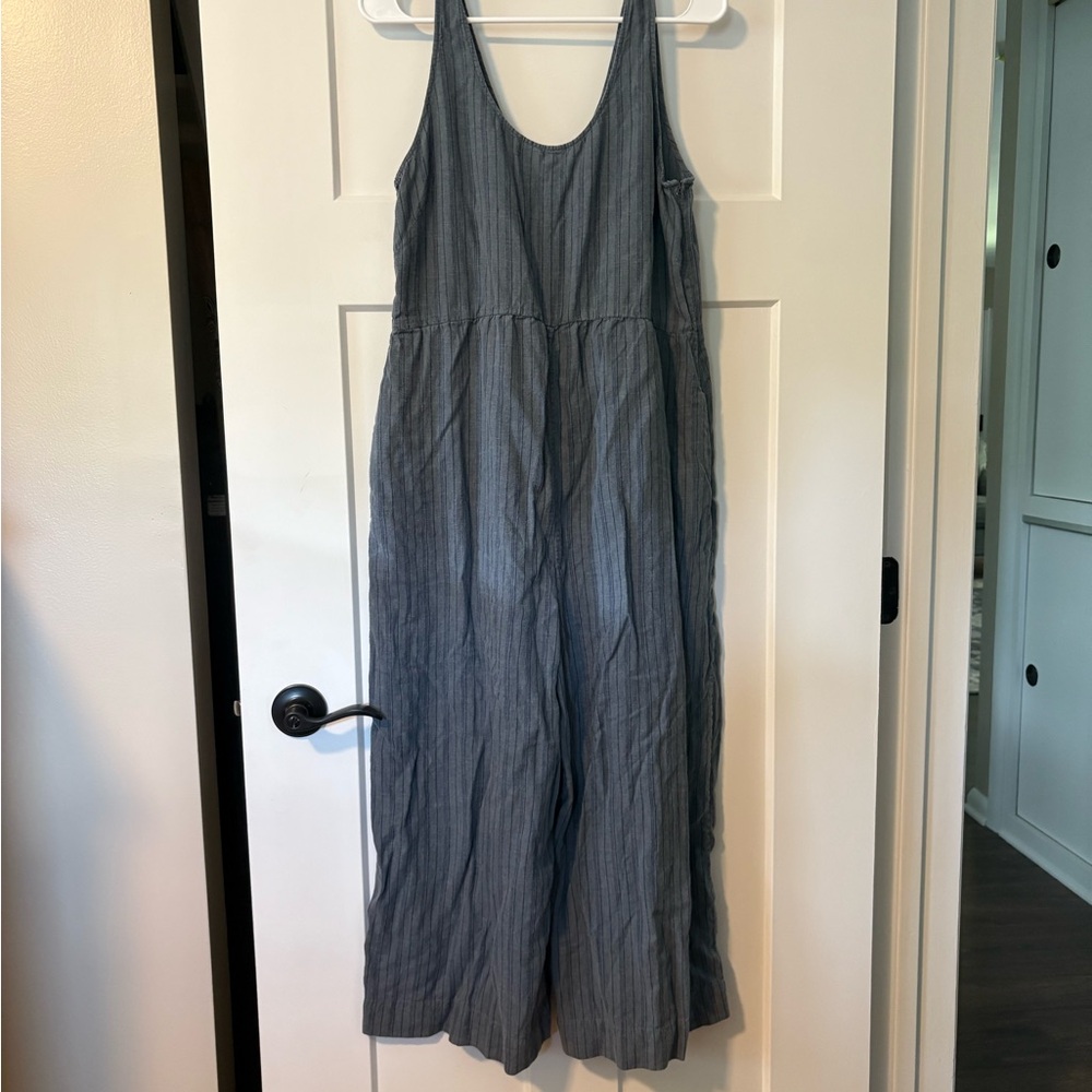 Patagonia Hemp Garden Island Jumpsuit with Relaxed Fit and V-Neck medium